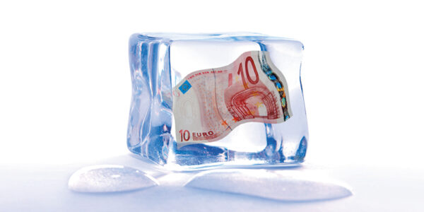 Odmrznute plaće u koroni