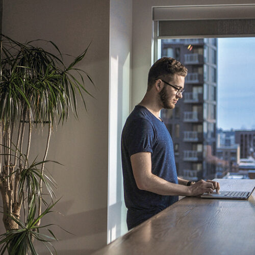 Dio radnika je spreman odreći se dijela plaće kako bi nastavili raditi od kuće