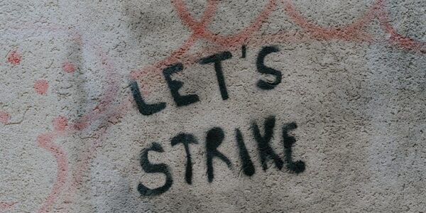 Grčku potresaju štrajkovi