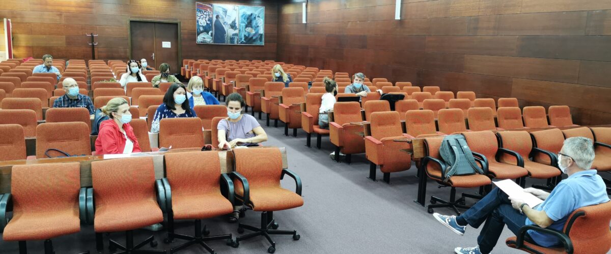 Pravnici NHS-a o statusu necijepljenih radnika