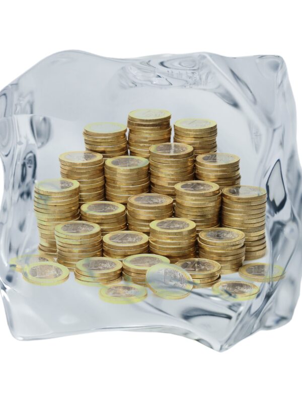 Razlika između usklađivanja i povećanja mirovina