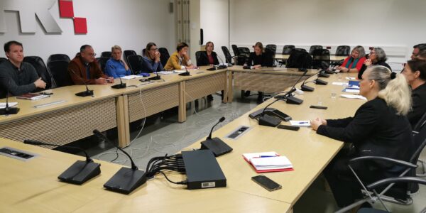 Radnicima HRT-a  o tijeku kolektivnih pregovora za sklapanje dodatka Kolektivnom ugovoru