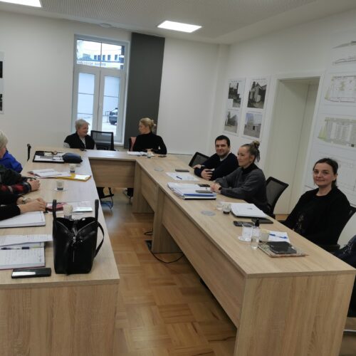 Započeli kolektivni pregovori u URIHO-u za povećanjem plaće