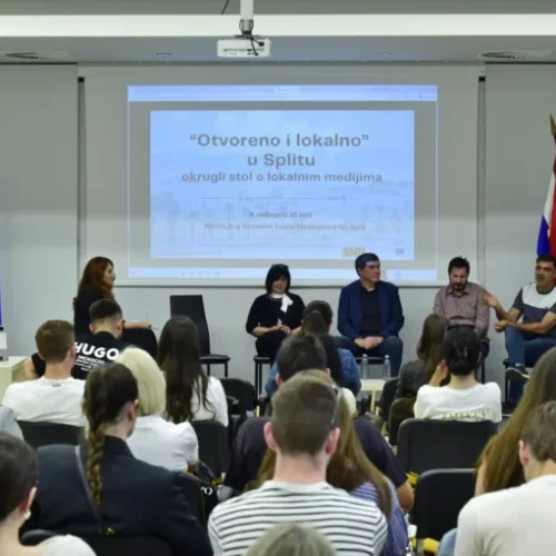 „Otvoreno i lokalno“ u Splitu: Rasprava o lokalnim medijima i zaštiti rada novinara